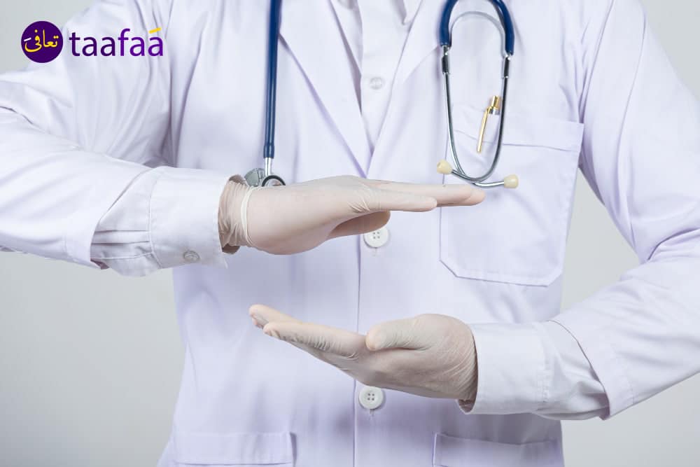 ما الفرق بين الطب العام و الطب الباطني في سلطنة عمان؟